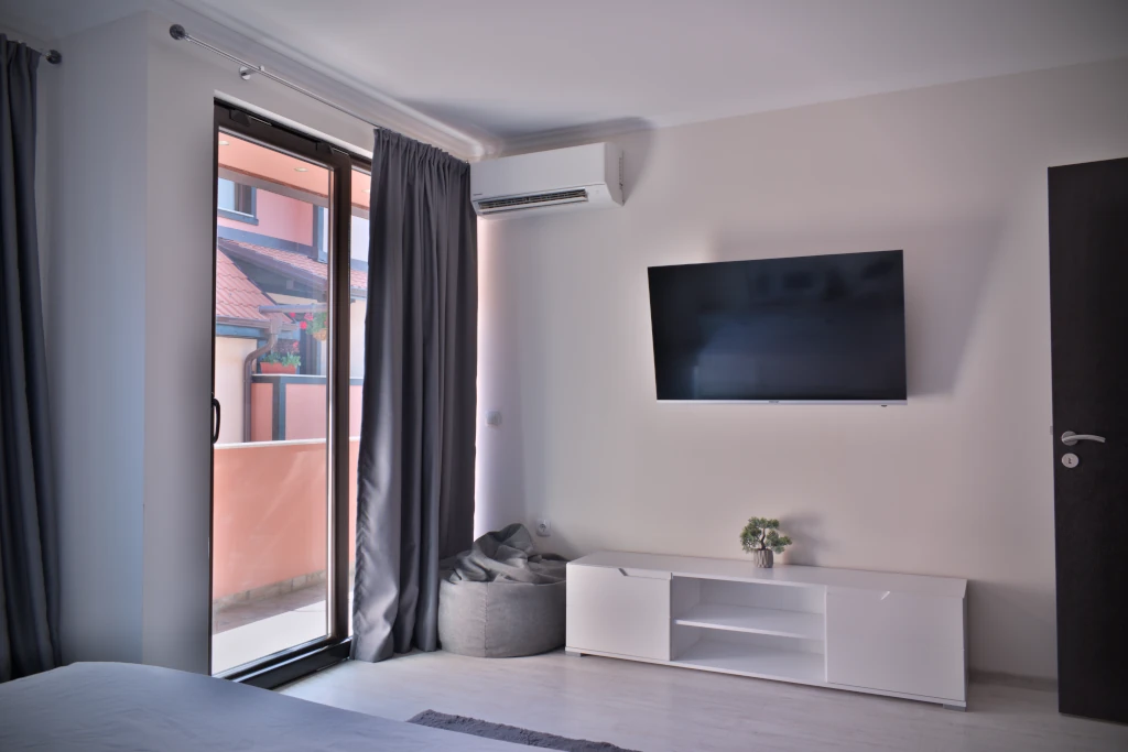 Gallery Image 9